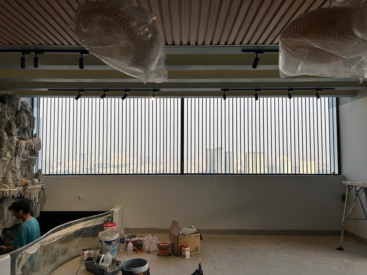 CỬA XẾP LÁ NHÔM LƯỚI 01