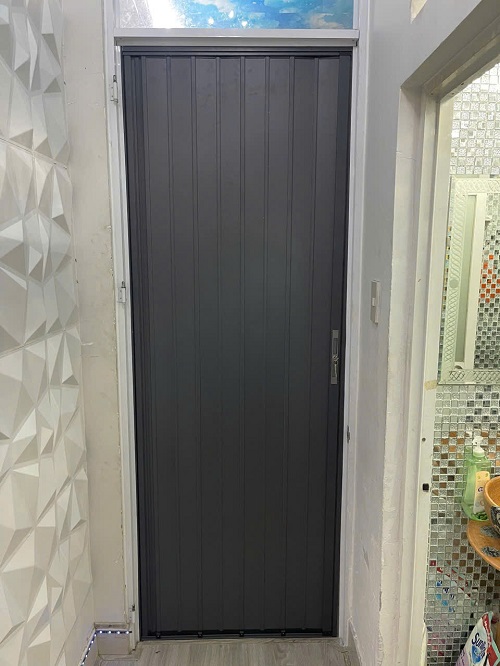 CỬA XẾP LÁ NHÔM 4
