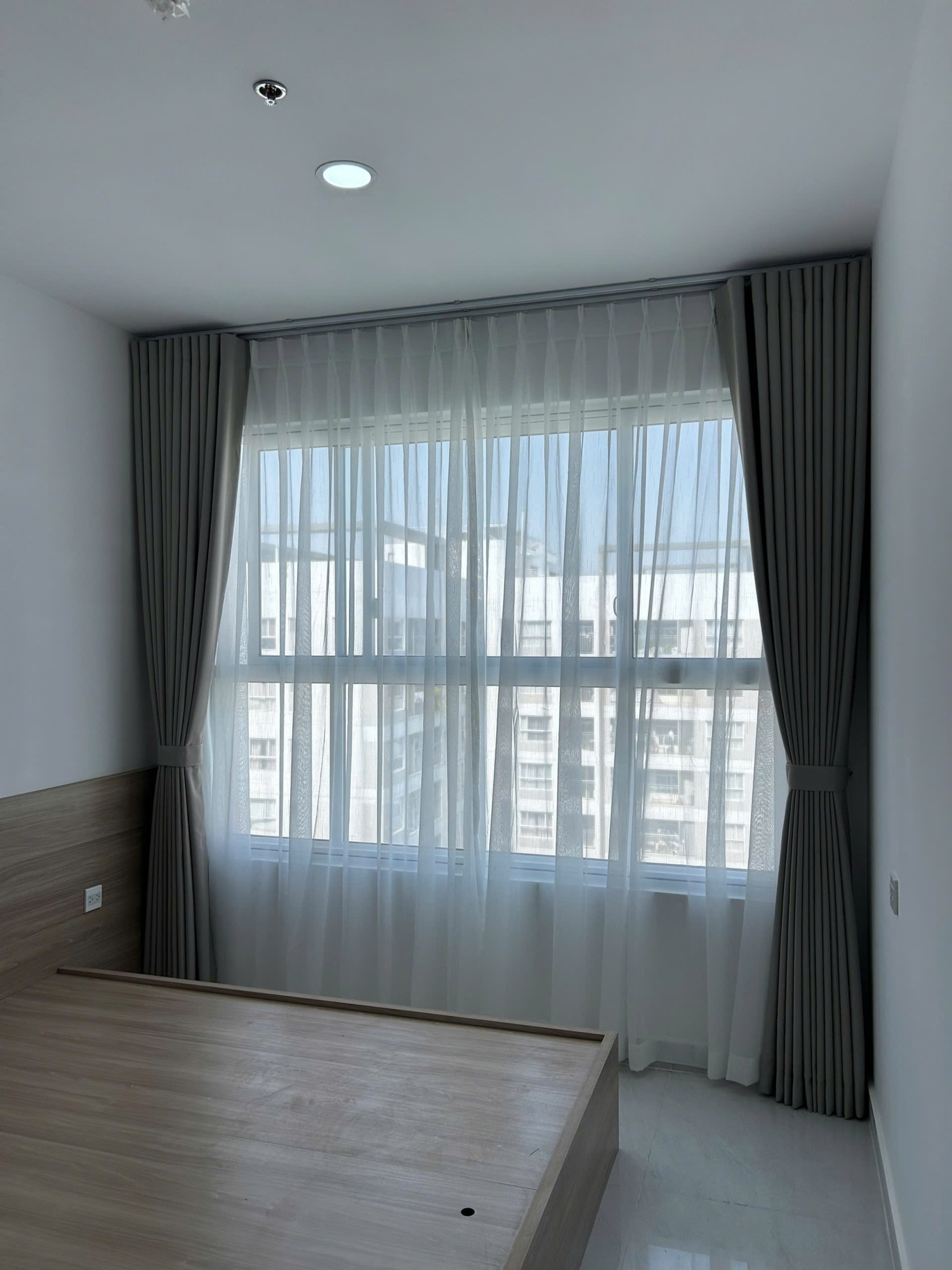 RÈM VẢI 2 LỚP 11